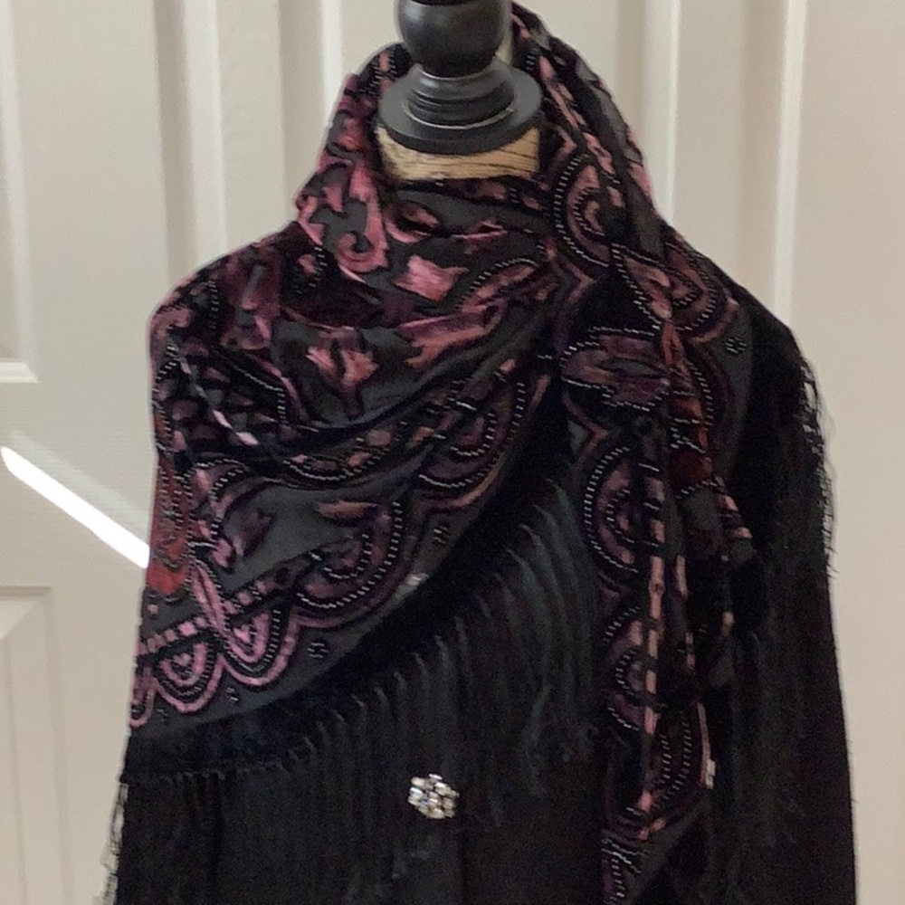 Gorgeous Shawl Scarf